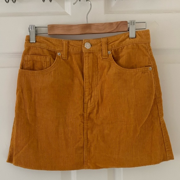 Forever 21 size small mustard yellow corduroy skirt - Picture 1 of 3